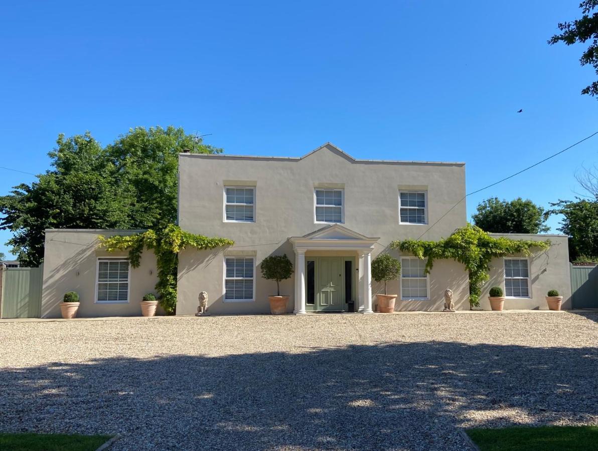 Three Legged Cross Large Country House - Hot Tub - Pool Table - Bbq - 5 Bedrooms - Log Burner מראה חיצוני תמונה